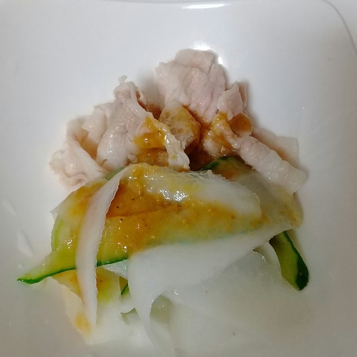 大根しゃぶしゃぶサラダ!